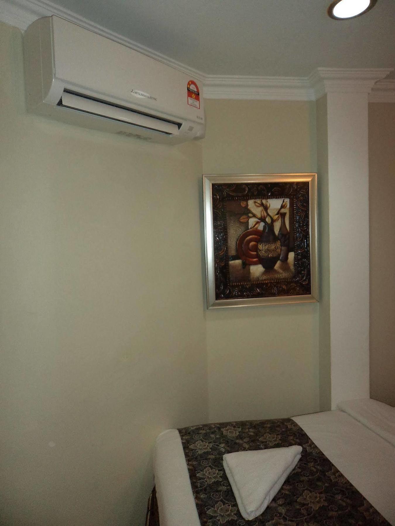 אמפאנג Oyo 424 Kk Inn Hotel מראה חיצוני תמונה