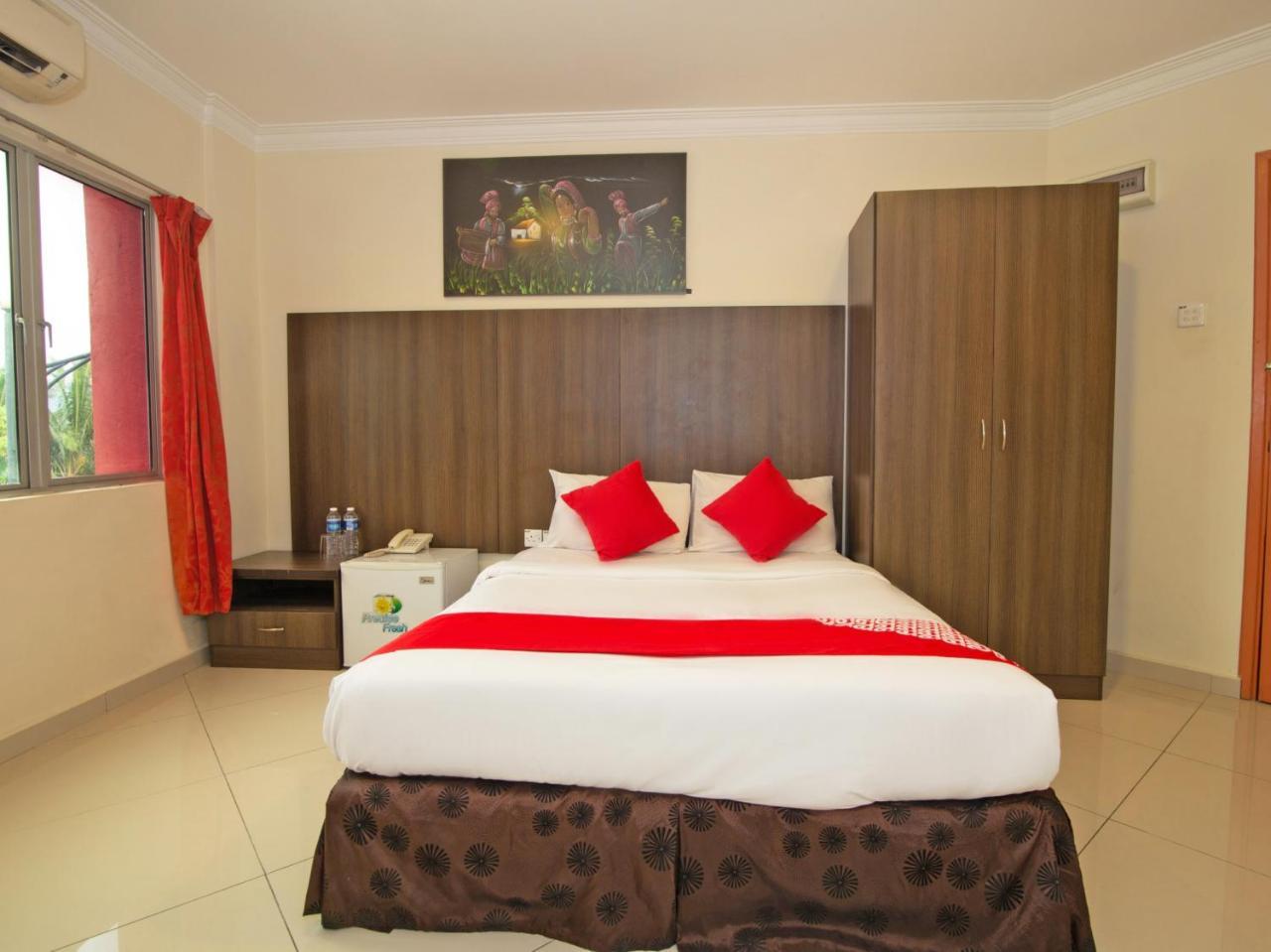 אמפאנג Oyo 424 Kk Inn Hotel מראה חיצוני תמונה